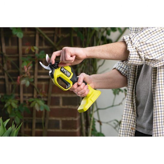 Аккумуляторный бесщеточный секатор Ryobi ONE+ RY18SCXA-0