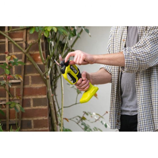 Аккумуляторный бесщеточный секатор Ryobi ONE+ RY18SCXA-0