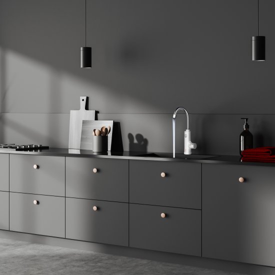 Проточный водонагреватель электрический Royal Thermo EasyFit 3.3 кВт белый с краном