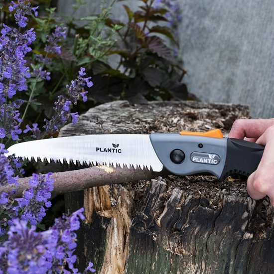 Пила садовая Plantic (37302-01) складная обрезиненная рукоятка лезвие 180 мм