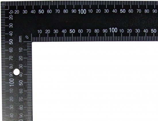 Угольник цельнометаллический 3959 600x400 мм