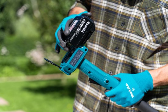 Кусторез аккумуляторный Makita DUN461WSF