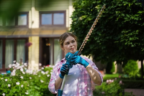 Кусторез аккумуляторный Makita DUN461WSF