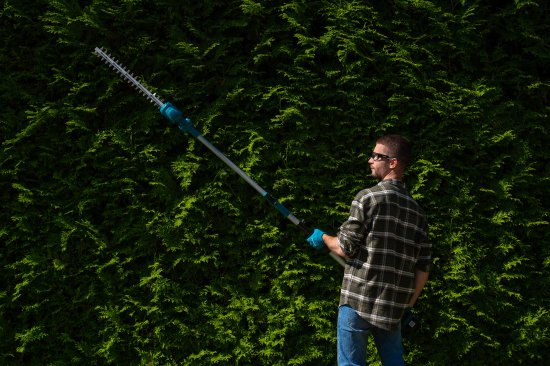 Кусторез аккумуляторный Makita DUN461WSF