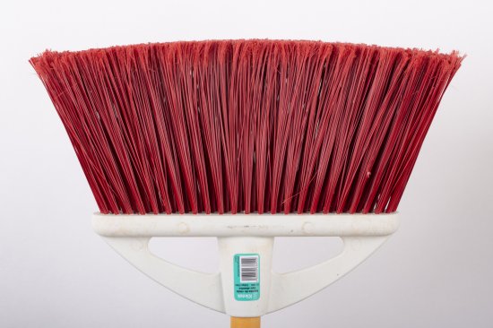 Щетка для уборки Klintek 57051 137 см, дерево/ПВХ