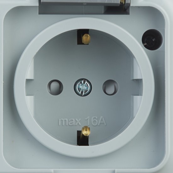 Розетка Svet накладная серая со шторками с крышкой (EV 0366-8625)