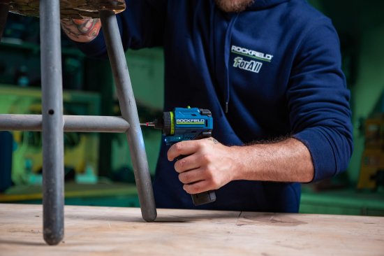 Дрель-шуруповерт аккумуляторная бесщеточная Rockfield RF1002BK, 12 В Li-ion 2x2 Ач