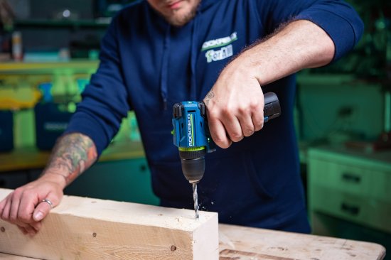 Дрель-шуруповерт аккумуляторная бесщеточная Rockfield RF1002BK, 12 В Li-ion 2x2 Ач