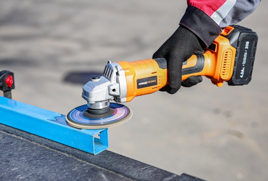 УШМ аккумуляторная бесщеточная Спец Промо БШУ-20-ПБ, 20 В Li-ion 2x4 Ач