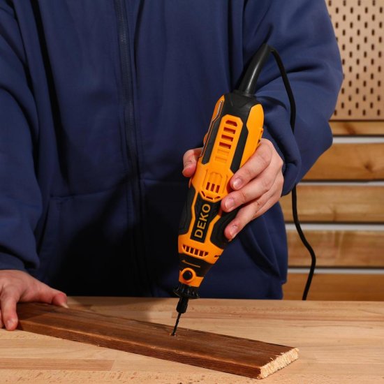 Гравер сетевой Deko ZKRT200E, 200 Вт и набор насадок 43 шт.