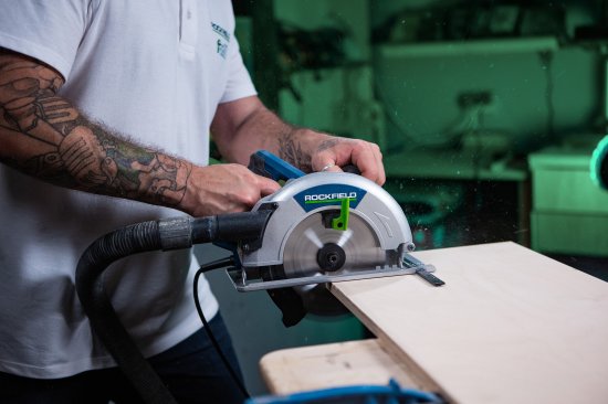 Пила циркулярная сетевая Rockfield RF160CS, 1600 Вт, 190 мм