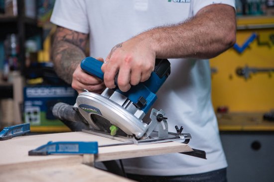 Пила циркулярная сетевая Rockfield RF160CS, 1600 Вт, 190 мм