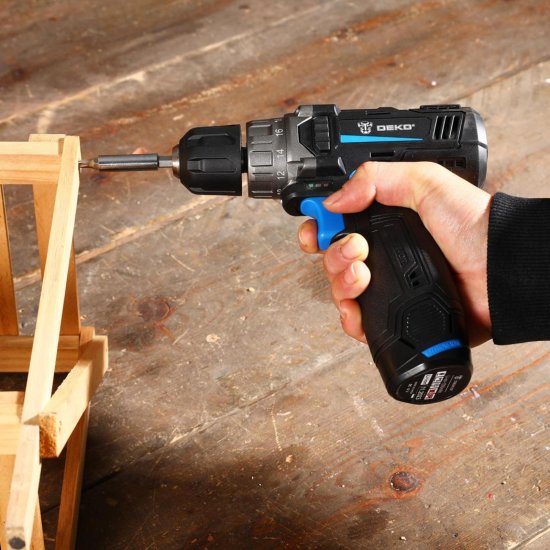 Дрель-шуруповерт аккумуляторная Deko ZKCD12V PRO 084-1015, 12 В Li-ion 2x2 Ач