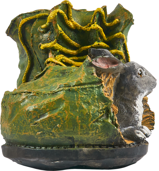 Фигура садовая Башмак с зайцем искусственный камень 17x30 см