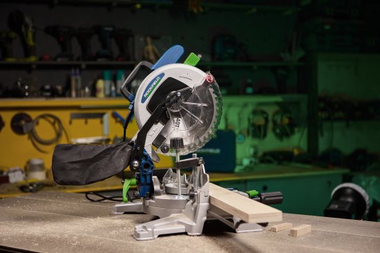 Пила торцовочная сетевая Rockfield RF255CMS, 1800 Вт, 255 мм