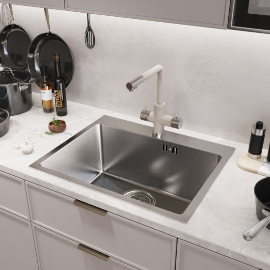 Мойка для кухни Mixline Pro 53х43х22 см врезная с сифоном сталь нано соты сатин (552934)