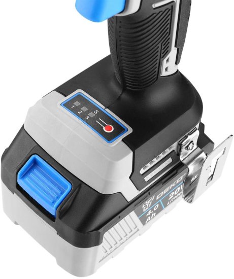 Гайковерт аккумуляторный ударный бесщеточный Deko ZKIS20 084-1047, 20 В Li-ion 2x4 Ач, 400 Нм