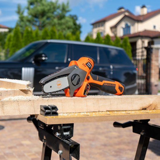 Пила аккумуляторная Daewoo DACS 416Li SET 16 В 10 см