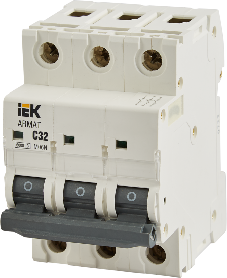 Автоматический выключатель IEK Armat M06N 3P C32 А 6 кА