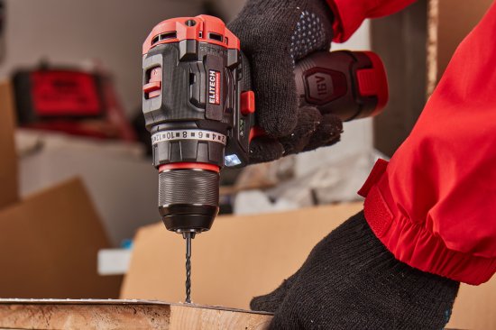 Дрель-шуруповерт аккумуляторная бесщеточная Elitech HD CD 16L2, 16 В Li-ion 2x2 Ач