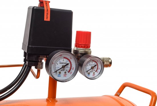 Компрессор Вихрь КМП-400/100P 100 л, 2500 Вт, 400 л/мин