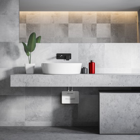 Водонагреватель проточный Royal Thermo NP 6 Smarttronic электрический 5,5 кВт вертикальный