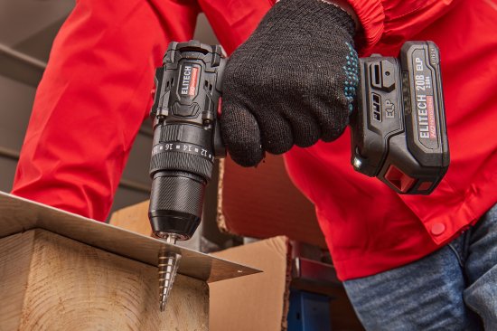 Дрель-шуруповерт аккумуляторная ударная бесщеточная Elitech HD CD20ISL2 E2201.041.01, 20 В Li-ion 2x2 Ач