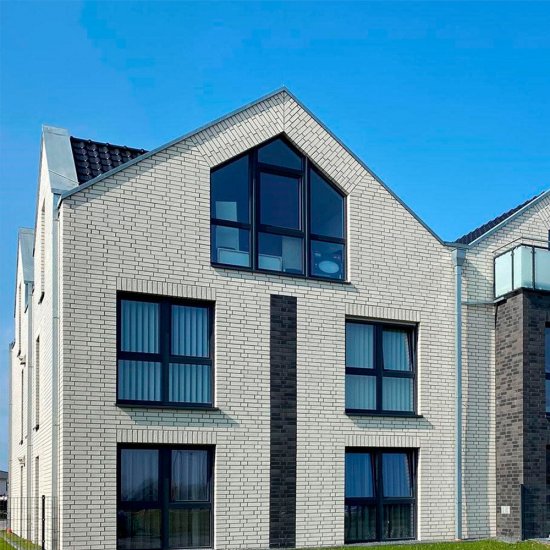 Клинкерная плитка для фасада Roben Oslo Perlweiss genarbt (24 шт.= 0,5 кв.м с учетом шва) белая 240х71х14 мм