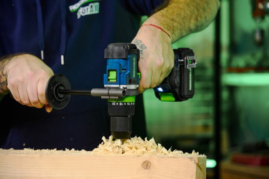 Дрель-шуруповерт аккумуляторная ударная бесщеточная Rockfield RF2094BK, 20 В Li-ion 4 Ач