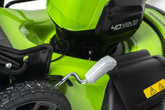 Газонокосилка аккумуляторная бесщеточная GreenWorks 2514407UB 40 В 46 см 1x4 Ач АКБ и ЗУ входит в комплект