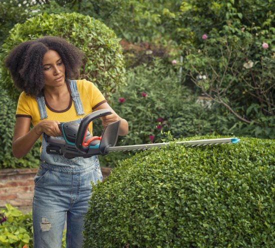 Кусторез аккумуляторный Gardena Comfortcut 50/18V P4A 18 Вт