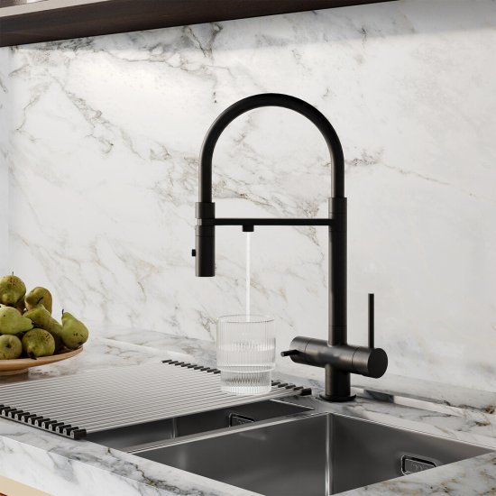 Смеситель для кухни Iddis Ace черный с гибким изливом с подключением к фильтру однорычажный (ACEBLFFi05)