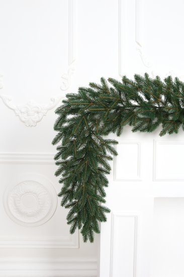 Гирлянда еловая Новая елка Датская 2 м