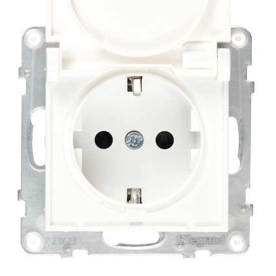 Розетка Legrand Suno встраиваемая белая со шторками с крышкой (721123)