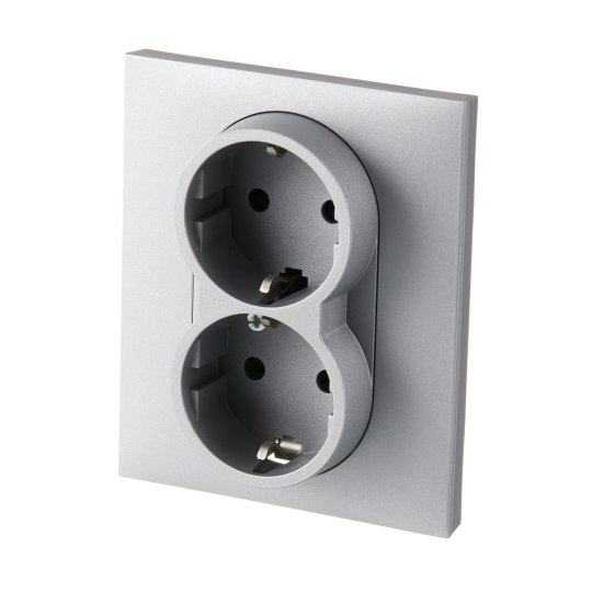 Розетка Legrand Suno встраиваемая алюминий со шторками (721326)