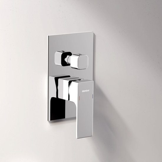 Душевая система Damixa Gala встраиваемая с верхним душем с лейкой со смесителем хром (953510000)