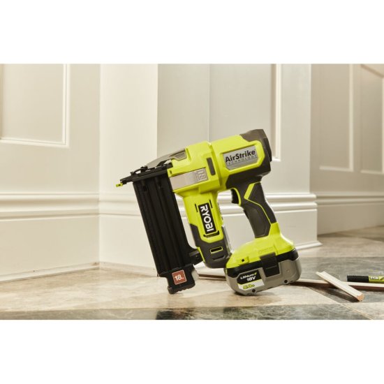 Гвоздезабиватель Ryobi R18GN18-120S 18В