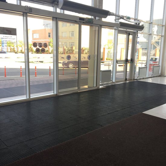 Плитка модульная ПВХ грязезащитная Пластфактор Optima Duos Глубокий черная RAL 9005 0,375 кв.м 9 мм