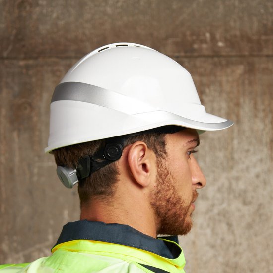 Каска защитная Delta Plus Diamond Vi Wind белая с храповиком (DIAM6WTRBC)