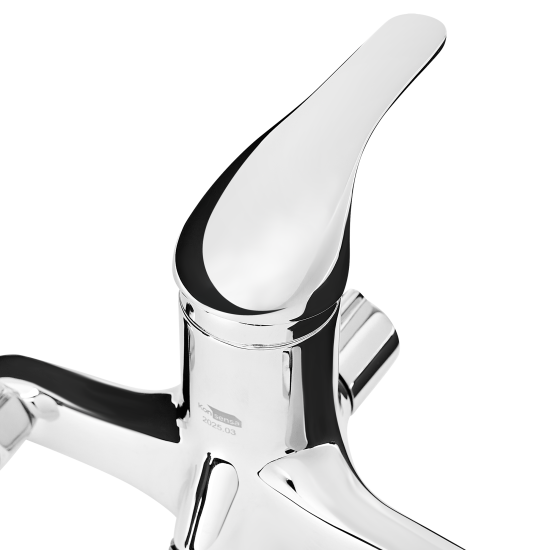 Смеситель для ванны KONSENSA Мауро однорычажный универсальный с лейкой и шлангом цвет хром