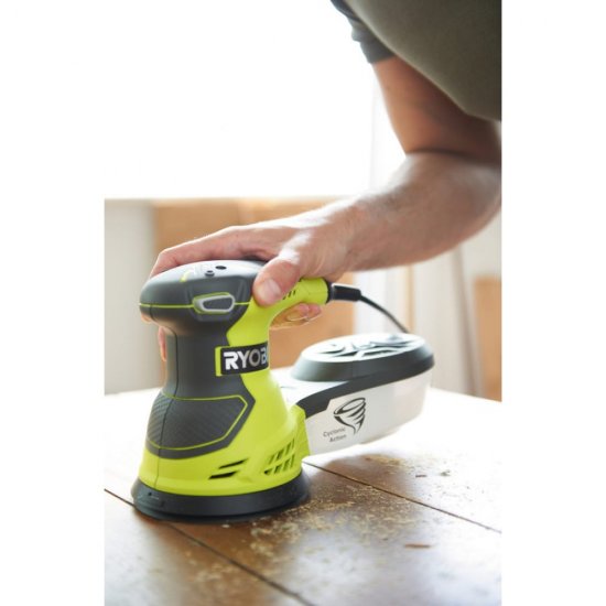 Эксцентриковая шлифмашина Ryobi ROS300