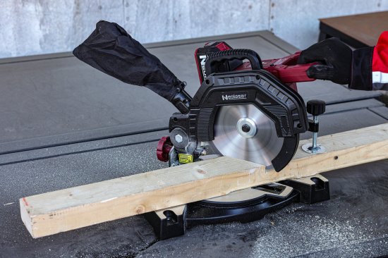 Пила торцовочная аккумуляторная Neolaser NMS-210, 20 В Li-ion 4 Ач, 210 мм