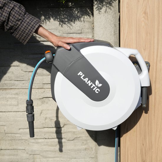 Катушка с поливочным шлангом 25 м Plantic настенная автоматическая (29661-01)