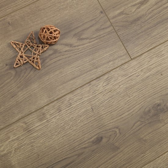 Ламинат 34 класс Norland Elegant Strong дуб фанэн 1,6909 кв.м 12 мм влагостойкий с фаской