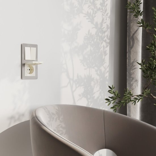 Розетка Werkel встраиваемая слоновая кость со шторками с крышкой (a069595)