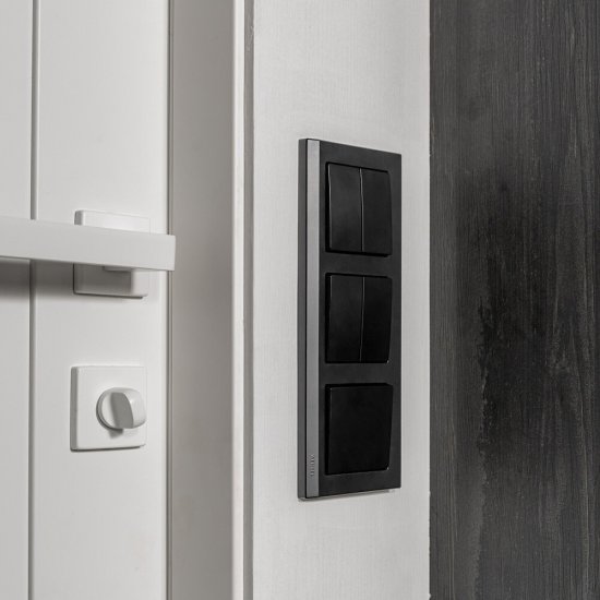 Рамка Werkel Stark трехместная черная (a050925)