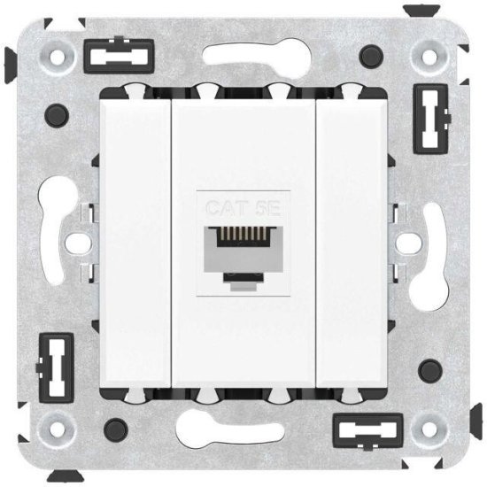 Розетка компьютерная DKC Avanti встраиваемая белая RJ45 (9549964)