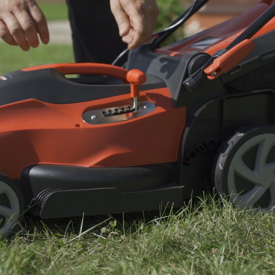 Газонокосилка электрическая Evoline LME 38 1.6 Вт 38 см