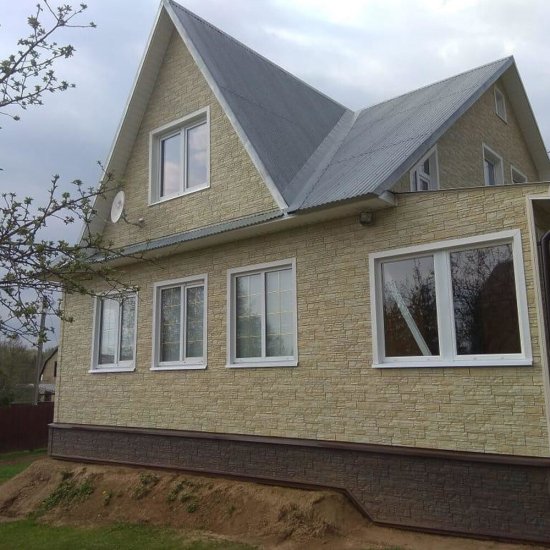 Панель фасадная Docke Stein Premium 1098х400 мм янтарная