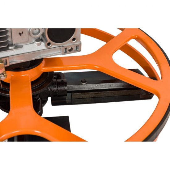 Бензиновая затирочная машина Gigant GT-600L